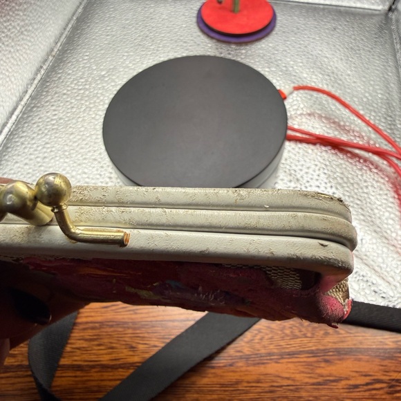 Coach Poppy signature canvas suede floral appliqué wristlet/coin purse. - Picture 7 of 13